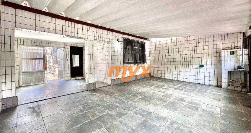 Sobrado com 3 dormitórios, 207 m² - venda por R$ 950.000,00 ou aluguel por R$ 5.000,00/mês - Vila Matias - Santos/SP