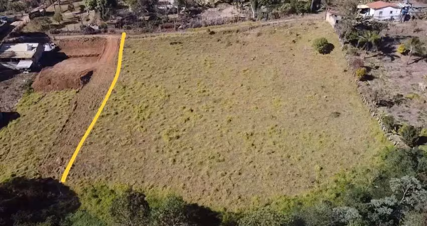 Terreno em condomínio fechado à venda no Centro, Caldas 