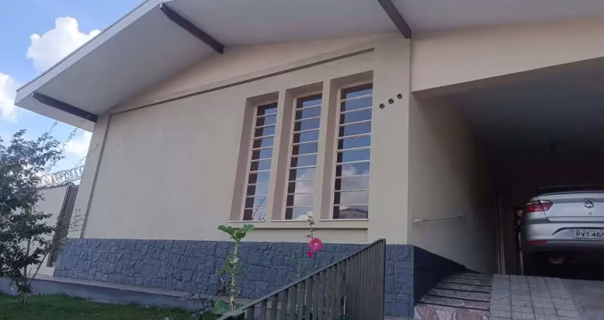 Casa com 3 quartos para alugar no Centro, Poços de Caldas 