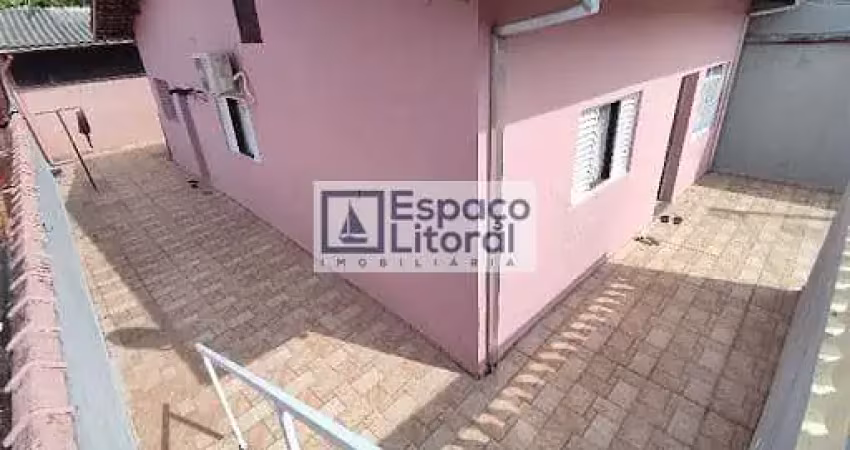 Casa com edícula na região central à venda, por r$ 550.000,00- estrela d'alva - caraguatatuba/sp