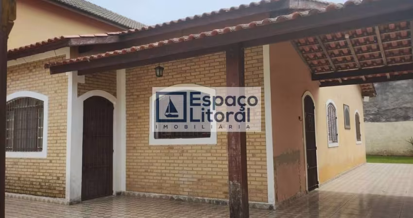 Casa com 3 dormitórios à venda, 86 m² por R$ 570.000,00 - Praia das Palmeiras - Caraguatatuba/SP