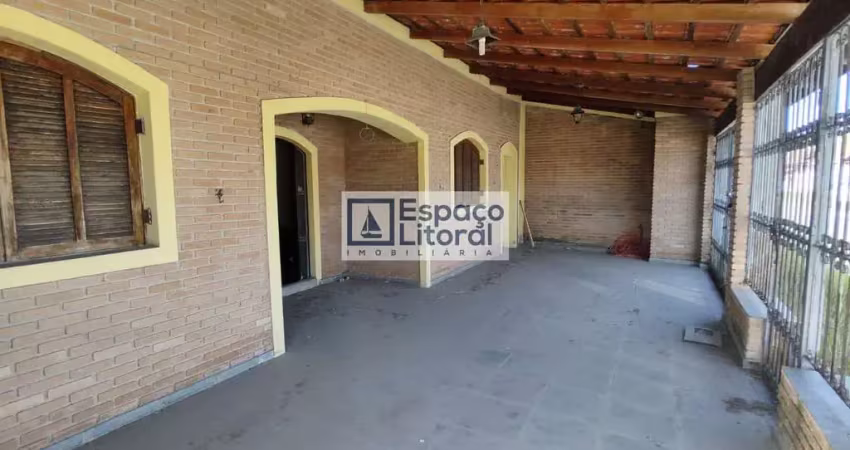 Casa de esquina com 3 dormitórios à venda, por r$ 400.000 - porto novo - caraguatatuba/sp
