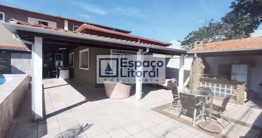 Casa com 4 quartos à venda no Travessão, Caraguatatuba 