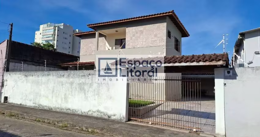 Casa com 3 quartos à venda no Indaiá, Caraguatatuba 