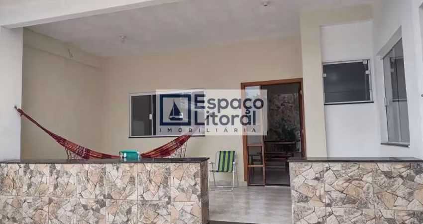 Casa com 2 dormitórios para locação no centro de caraguatatuba
