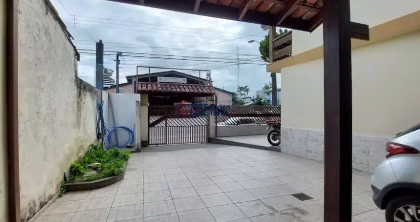 Casa com 3 quartos para alugar no Indaiá, Caraguatatuba 