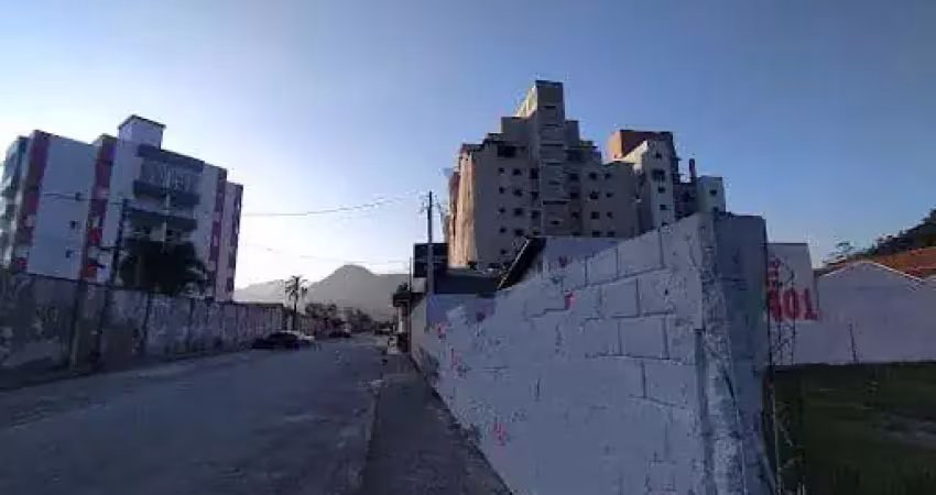 Terreno à venda no Martim de Sá, Caraguatatuba 