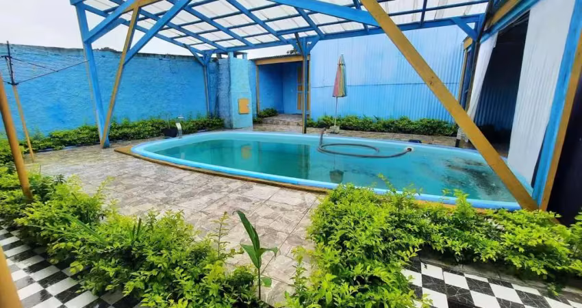 Ótima casa para locação com 2 quartos salão de festas e piscina coberta no são francisco 02 quartos - r$ 1.900,00 água e luz inclusos