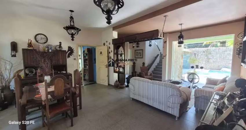 Casa com 4 quartos à venda na Rua Clemente Nascimento, 50, Jardim Guaiuba, Guarujá
