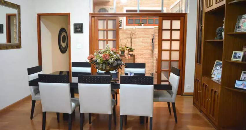 Casa com 3 quartos à venda na Rua Mariano Procópio, 97, Vila Monumento, São Paulo