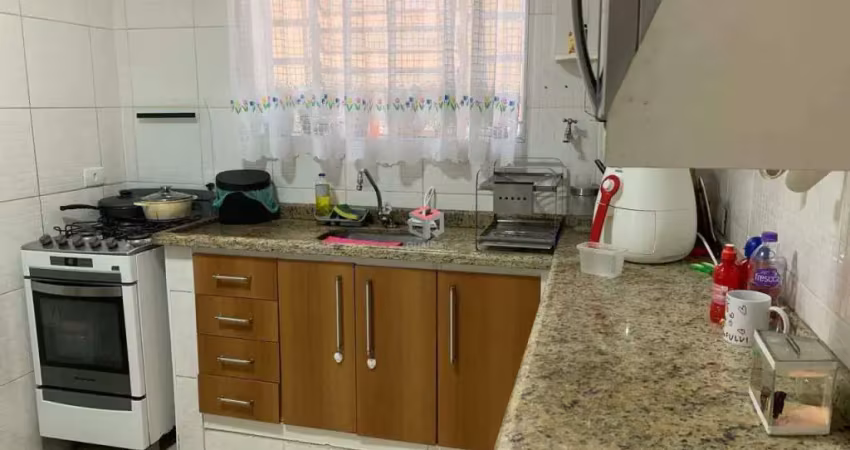 Belíssimo sobrado com três quartos sendo uma suíte, 2 vagas no bairro nova petrópolis são bernardo do campo