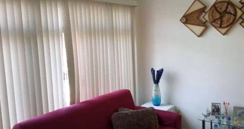 Ótima casa para investidor!!!!!!São 3 casas para renda!!!!