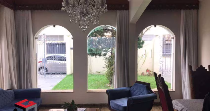 Casa de 400m² localizado na Vila Euclides em São Bernardo do Campo/SP.