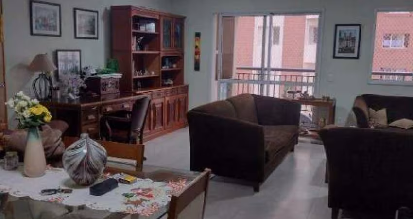 Apartamento amplo com 118m² localizado no Centro de Santo André/SP.