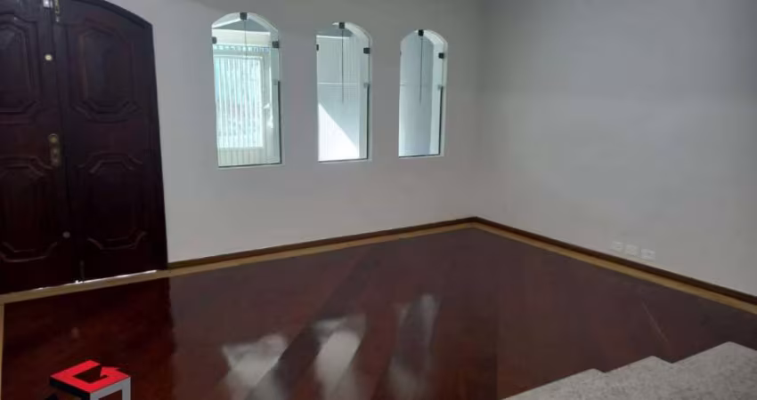 Sobrado à venda 3 quartos 1 suíte 2 vagas Itapoan - Santo André - SP