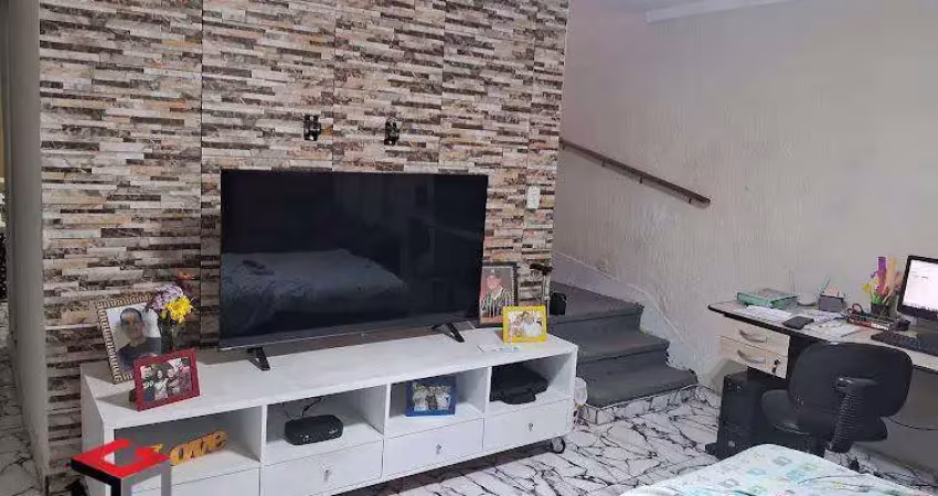 Casa de 200m² localizada no bairro jardim em santo andré - sp