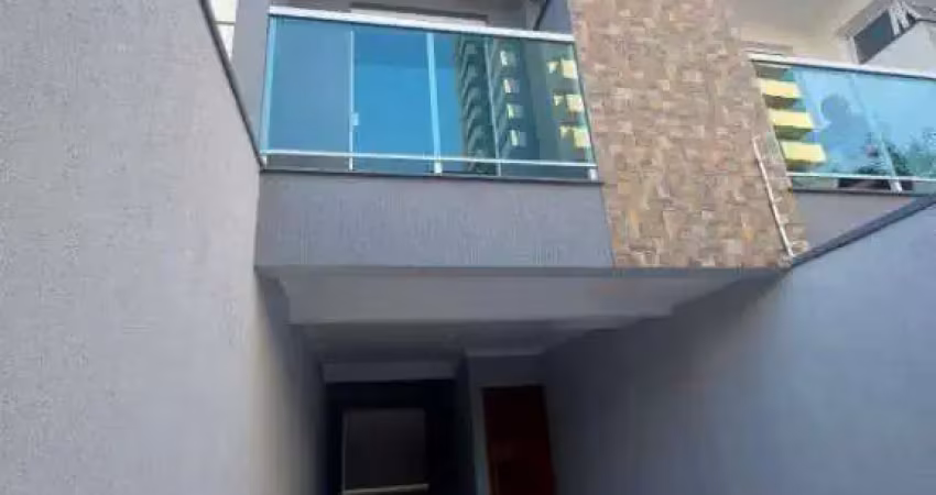 Sobrado à venda 2 quartos 2 suítes 2 vagas no Bairro Assunção - Santo André - SP