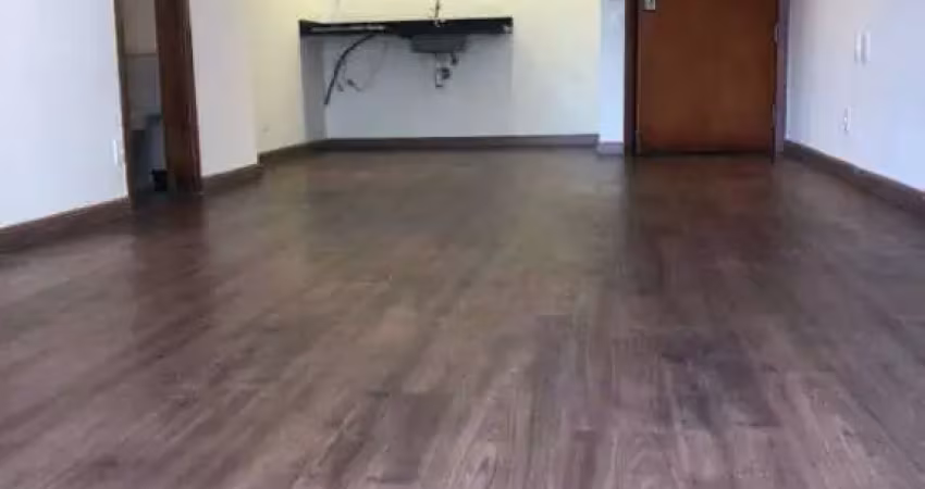 Apartamento de 62 m² Com Elevadores no Jd. Paulista São Paulo - SP