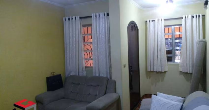Sobrado com 125m² localizado na Vila Alzira em Santo André - SP.
