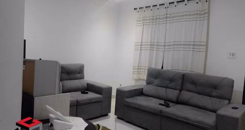 Sobrado à venda 2 quartos 1 suíte 2 vagas São Pedro - Santo André - SP
