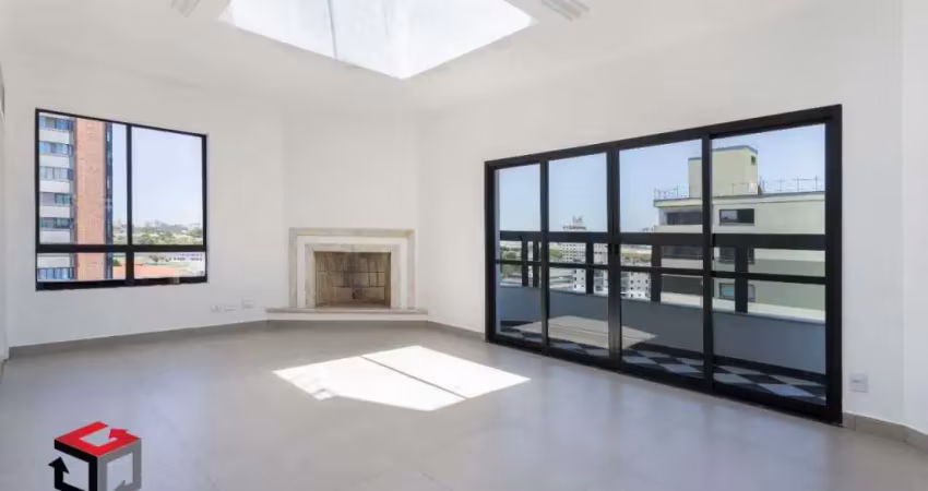 Cobertura Duplex a venda com 305m² em Moema/SP.