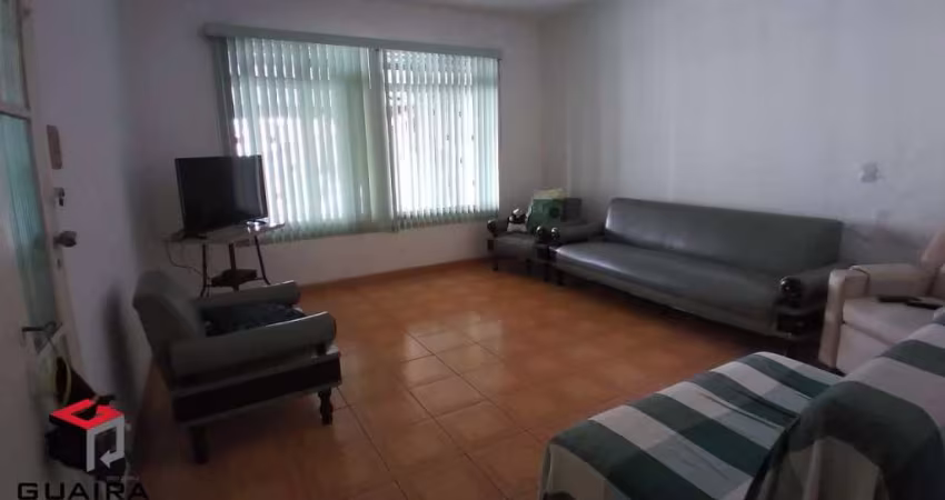 Sobrado Vila Mariana próximo ao metrô Santa Cruz e klabin, 3 vagas de garagem, ótima localização.