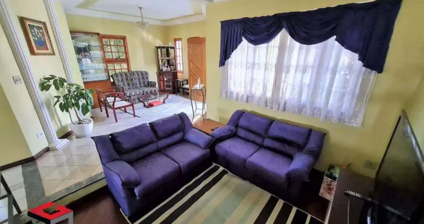 Sobrado 234 m² Localizado No Bairro Matriz Mauá - SP