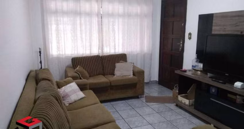 Casa com 200m² localizado no Parque Capuava, em Santo André.