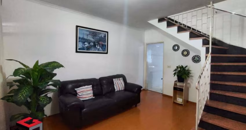 Sobrado de 145m² no Bairro do Estádio em Santo André - SP.
