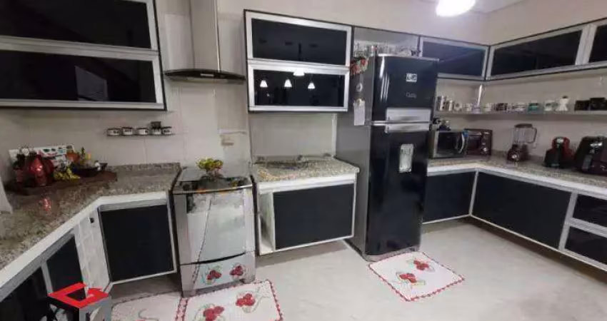 Sobrado à venda 3 quartos 3 suítes 4 vagas Assunção - São Bernardo do Campo - SP