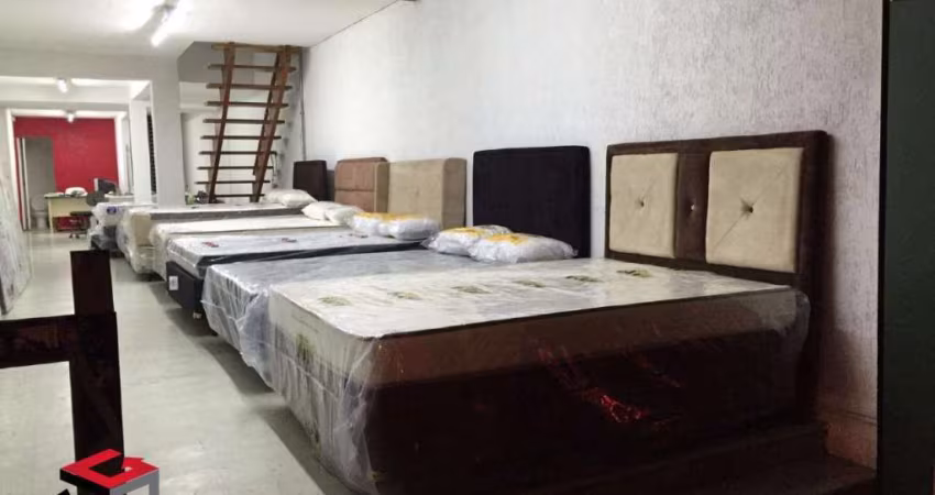 Sobrado 240 m² Localizado no Bairro Pinheiros em São Paulo - SP.