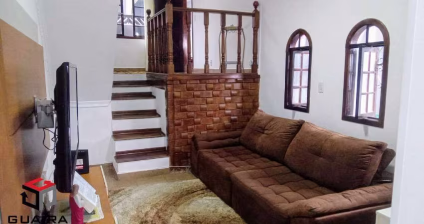 Sobrado à venda 3 quartos 2 vagas Humaitá - Santo André - SP