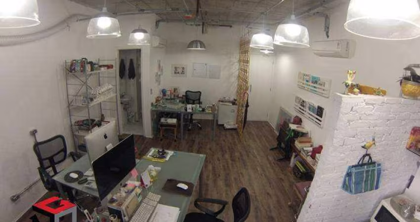 Conj. Comercial de 33m² / Bairro Brooklin em São Paulo - SP