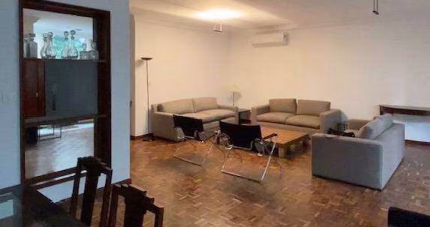 Apartamento 3 Dormitórios no Jardim Paulista com 230 m2.