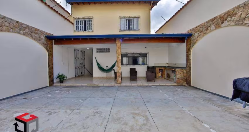 Sobrado à venda 3 quartos 1 suíte 8 vagas Alice - Santo André - SP