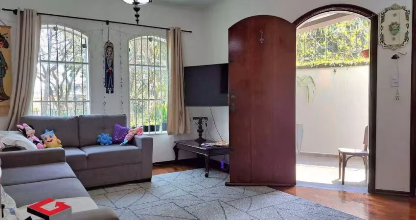Sobrado à venda 3 quartos 1 suíte 2 vagas Jaçatuba - Santo André - SP