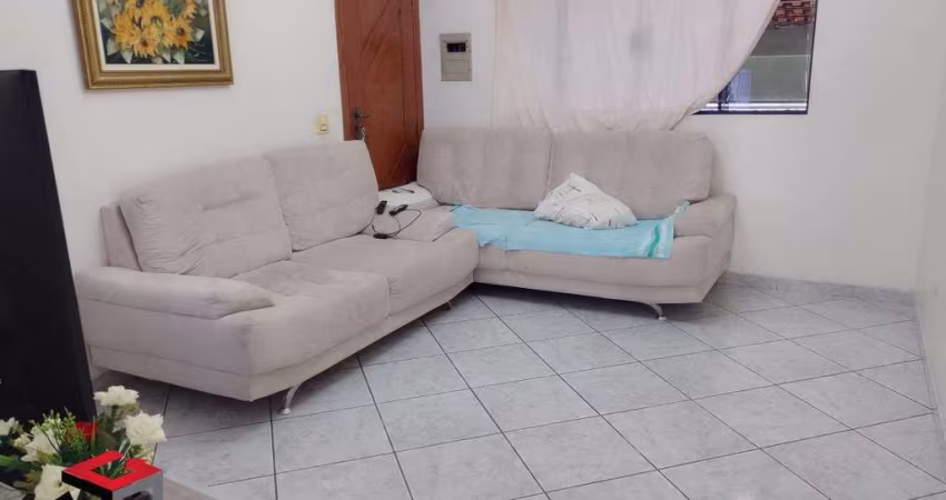 Casa térrea á venda com 3 dormitórios e 3 vagas no bairro Santa Maria - Santo André