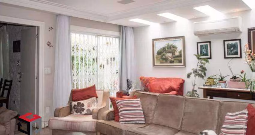 Sobrado Residencial no Campo Belo com 448 m².