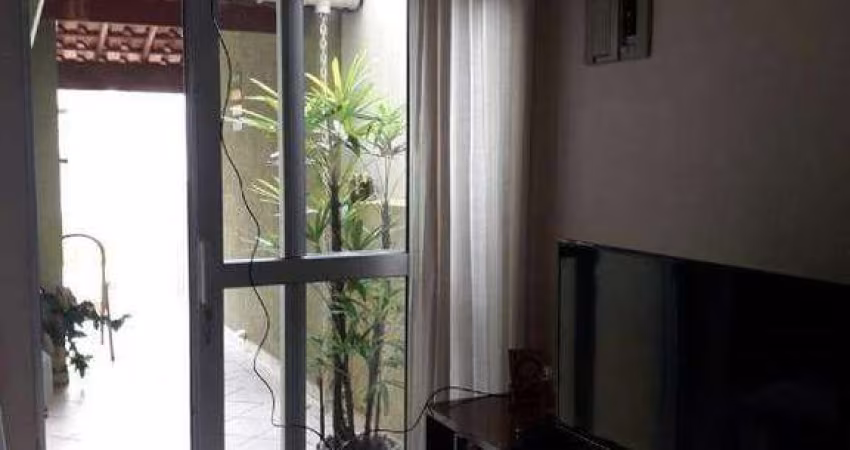 Sobrado à venda 3 quartos 1 suíte 2 vagas Taboão - Diadema - SP