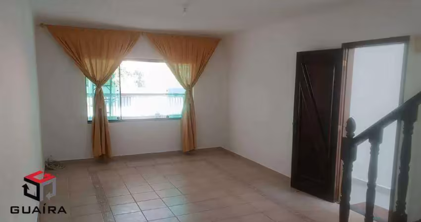 Sobrado à venda 3 quartos 2 vagas Eldízia - Santo André - SP