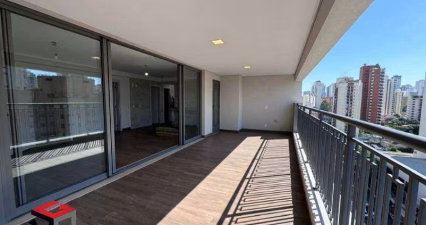 Apartamento 4 Dormitórios em Jardim Aurélia com 144m²