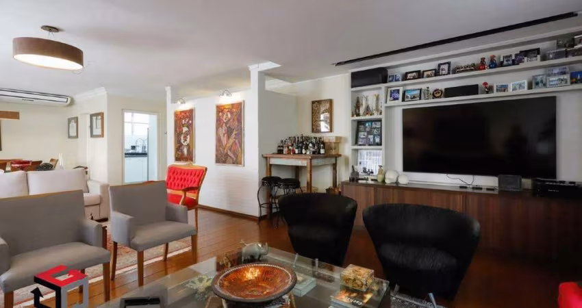Apartamento 3 Dormitórios 198m² em Higienópolis - São Paulo - SP