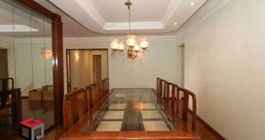 Apartamento 4 Dormitórios no Campo Belo 236 m2