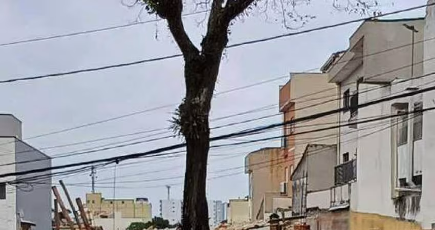 Sobrado à venda 2 quartos 2 suítes 2 vagas Pires - Santo André - SP