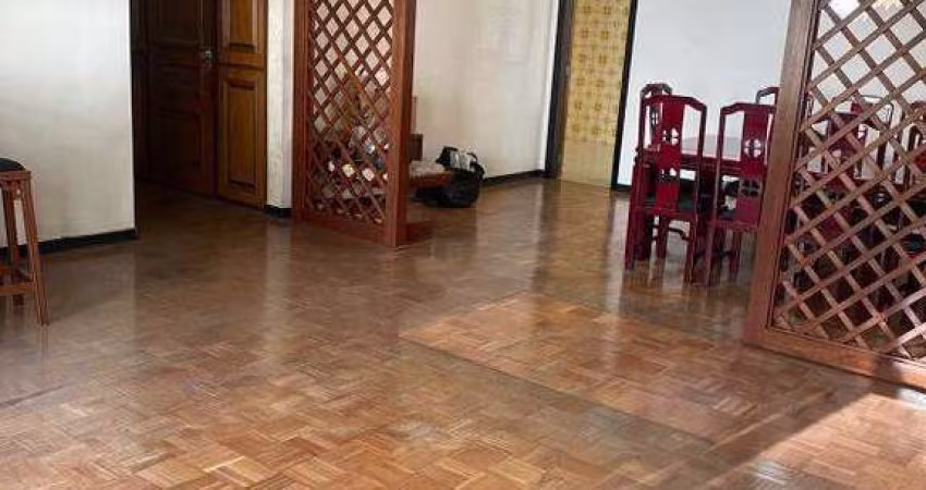 Apartamento 4 Dormitórios em Santa Cecília com 180m²