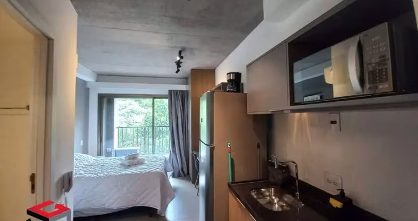 Stúdio pinheiros, mobiliado, pronto para morar, ar condicionado, 1 dormitório, banheiro, cozinha equipada, cooktop, cafeteira, microonda, sem vaga.