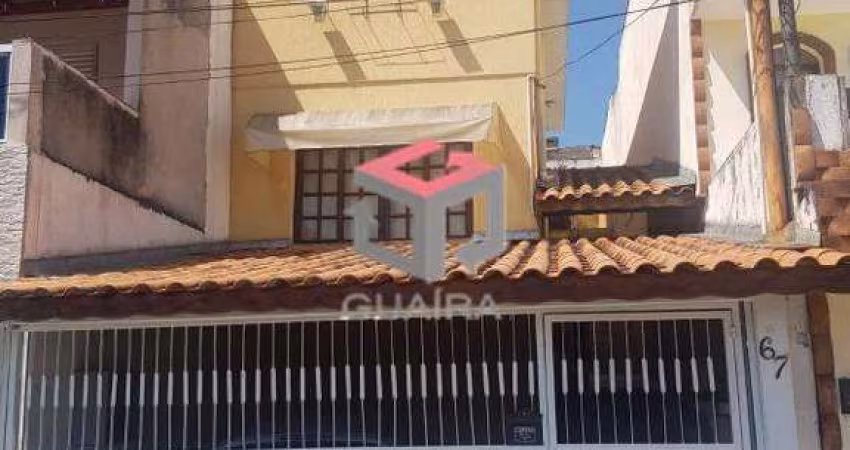 Sobrado com 128m² localizado no Bairro do Taboão em São Bernardo do Campo/SP.