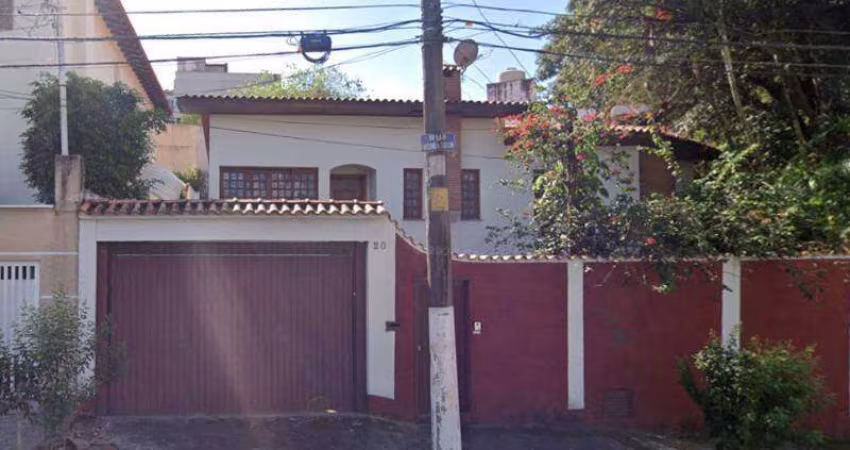 Casa Residencial em Sumarezinho com 300m2