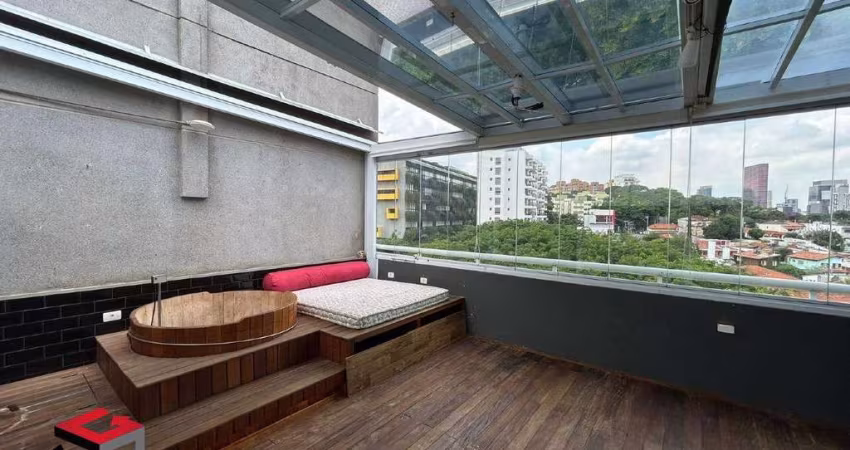 Apartamento Triplex na Vila Madalena 100m2
