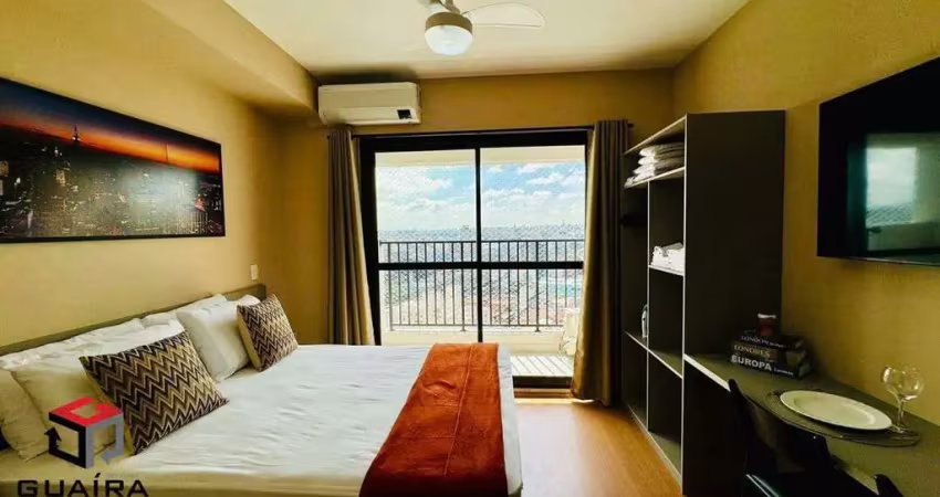 Studio com varanda, mobiliado , piscina , vaga e cadastrado em plataformas de aluguel